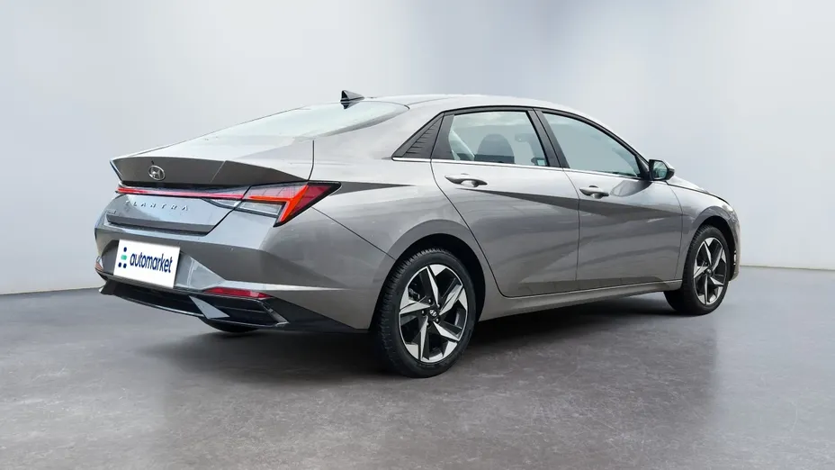 HYUNDAI Elantra Elantra 1.6 Smart CVT