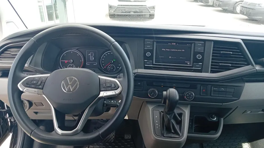 VOLKSWAGEN Transporter Transporter T6.1 TDI L2H1 Plus Comfortline DSG