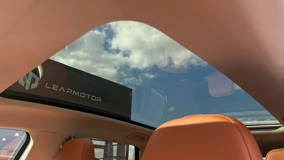 LEAPMOTOR C10 C10 69.9 kWh PRO Design Nowy