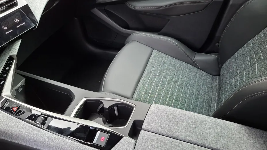 PEUGEOT 3008 3008 1.2 PureTech mHEV Allure e-DCS6 Nowy