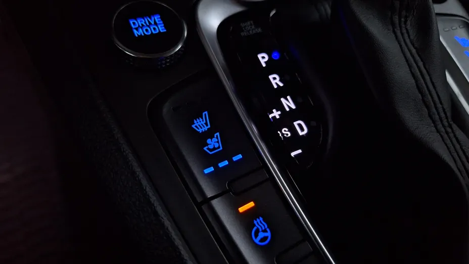 HYUNDAI Kona Kona 1.6 T-GDI Premium 4WD DCT