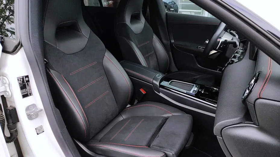 MERCEDES-BENZ CLA CLA 200 mHEV AMG Line 7G-DCT