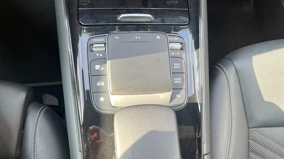 MERCEDES-BENZ GLB GLB 200 7G-DCT