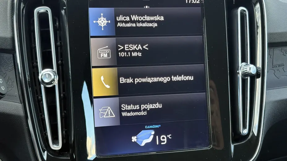 VOLVO XC40 XC40 T3 Momentum Pro aut