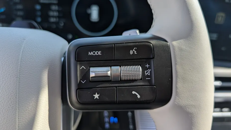 HYUNDAI Santa Fe Santa Fe 1.6 T-GDI HEV Executive aut Nowy