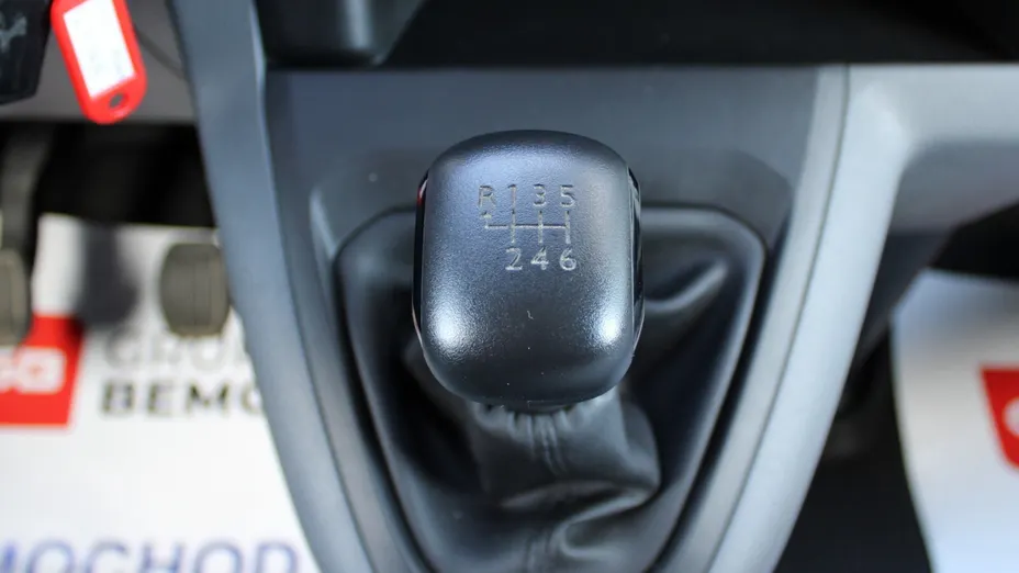 TOYOTA Proace Proace 2.0 D-4D Medium 3,1t Active