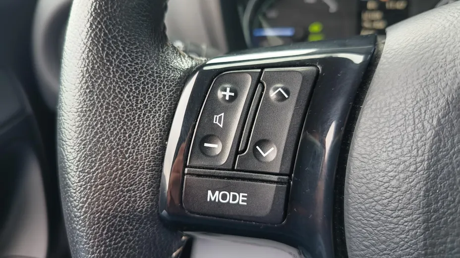 TOYOTA Yaris Yaris Hybrid 100 Premium