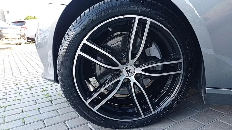 MERCEDES-BENZ E Klasa E 300 d 9G-TRONIC