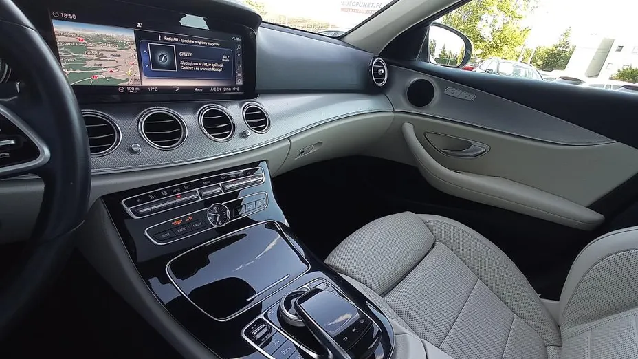 MERCEDES-BENZ E Klasa E 300 d 9G-TRONIC