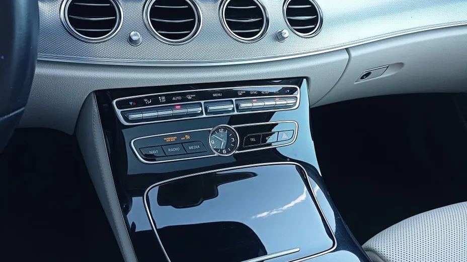 MERCEDES-BENZ E Klasa E 300 d 9G-TRONIC