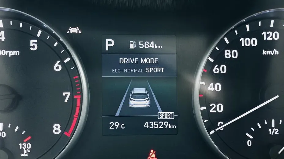 HYUNDAI i30 i30 1.5 T-GDI 48V Smart DCT