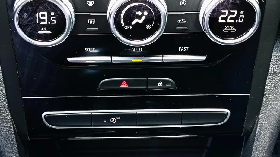 RENAULT Megane Megane 1.3 TCe FAP Intens