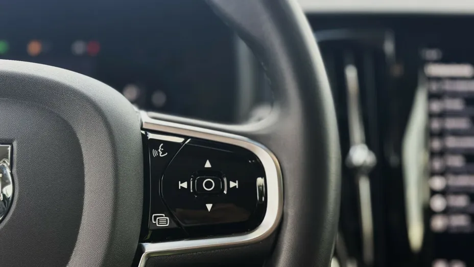 VOLVO V90 V90 CC B5 D AWD Ultimate aut