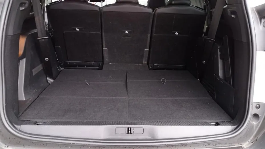 PEUGEOT 5008 5008 2.0 BlueHDi Allure Pack S&S EAT8