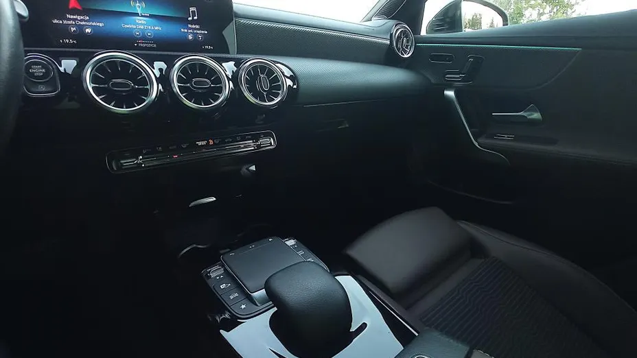 MERCEDES-BENZ CLA CLA 220 d Progressive 8G-DCT