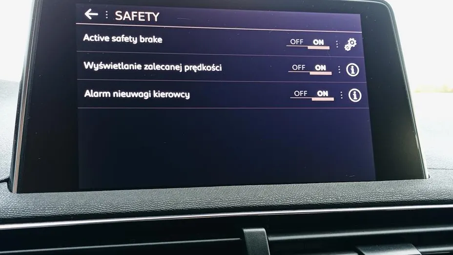 PEUGEOT 3008 3008 1.6 PureTech GPF GT Line S&S EAT8