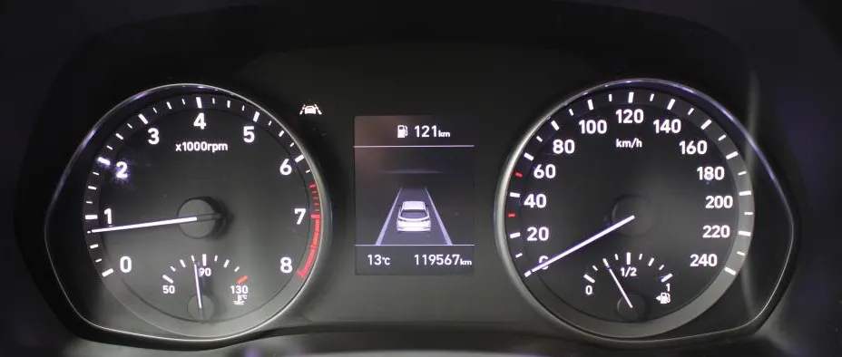 HYUNDAI i30 i30 1.5 DPI Modern