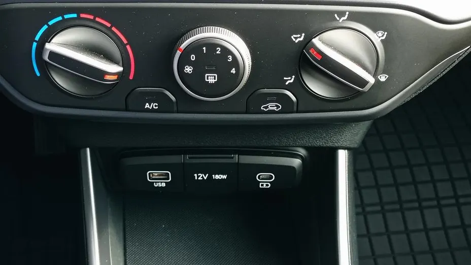 HYUNDAI i20 i20 1.2 Modern