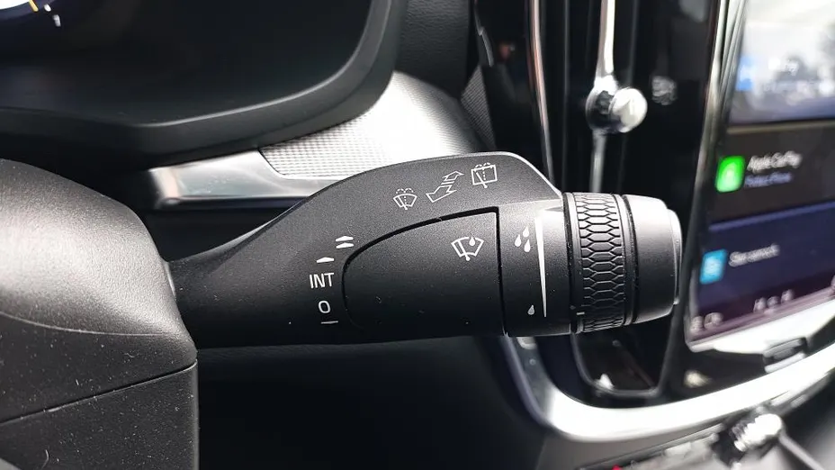 VOLVO V60 V60 B4 D Core aut