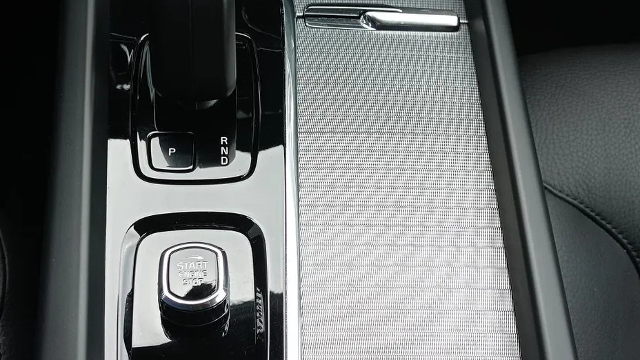 VOLVO V60 V60 B4 D Core aut