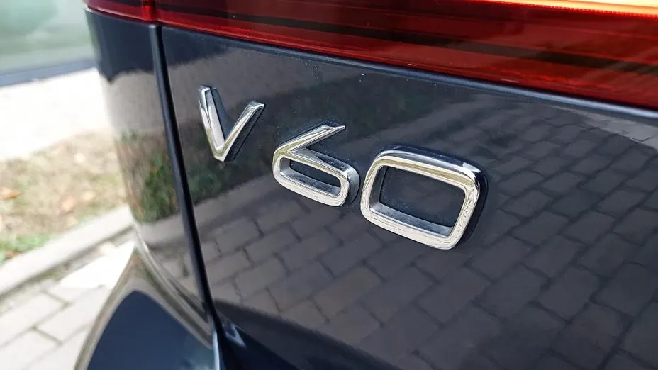 VOLVO V60 V60 B4 D Core aut