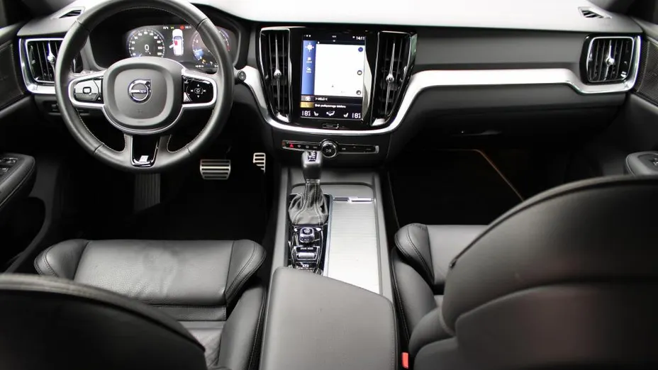 VOLVO V60 V60 T6 AWD R-Design aut