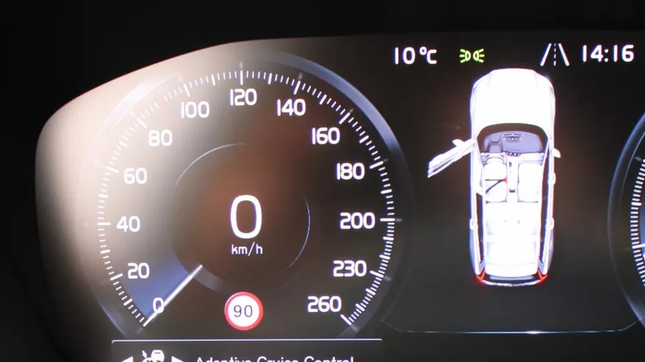 VOLVO V60 V60 T6 AWD R-Design aut