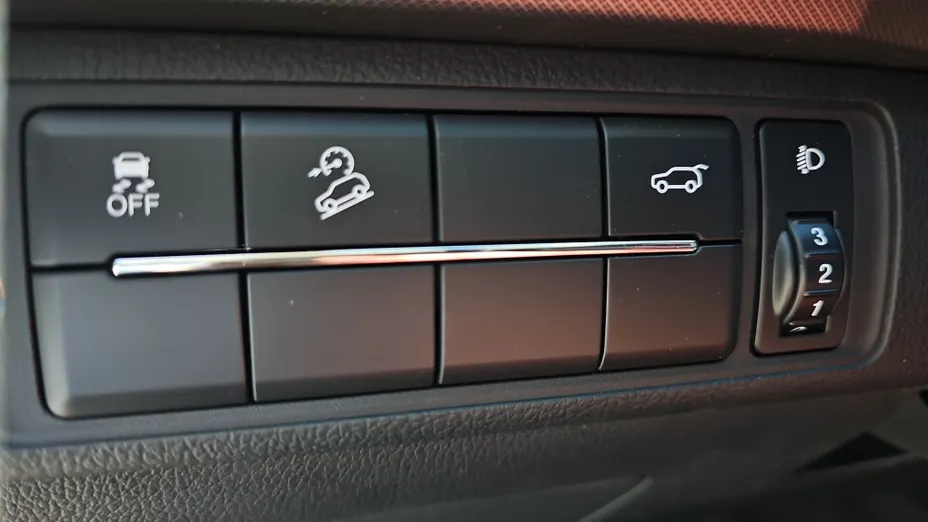 KGM / SSANGYONG Rexton Rexton 2.2 D Wild 4WD 7os aut Nowy