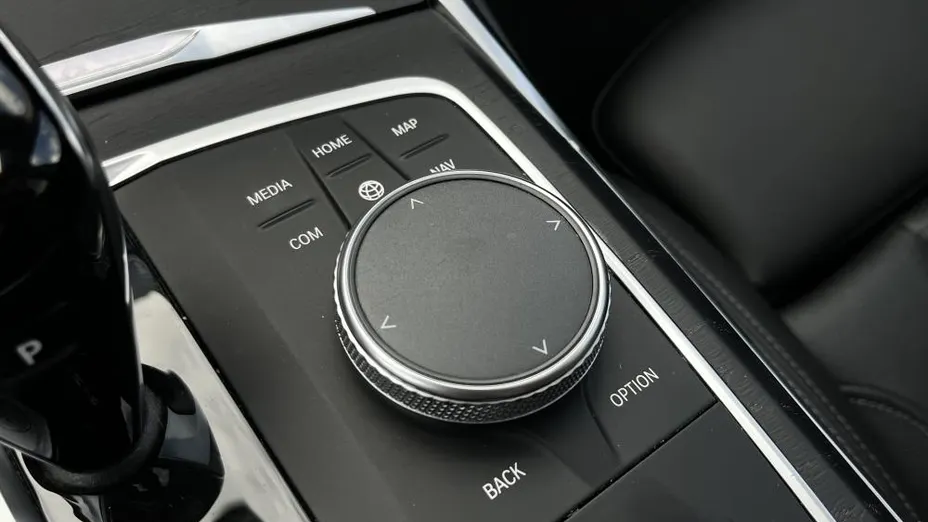 BMW Seria 3 320d xDrive mHEV Luxury Line aut