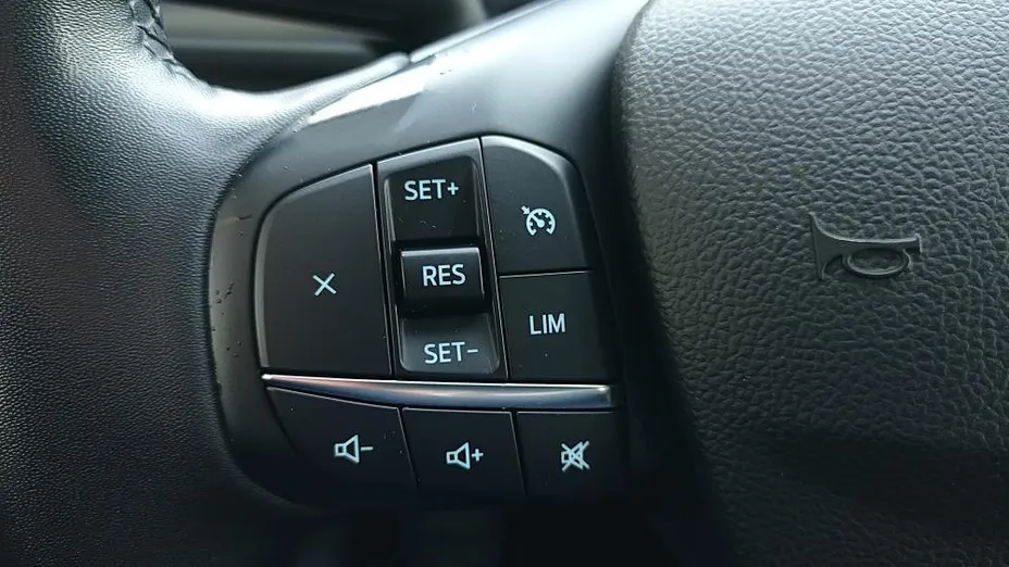 FORD Kuga Kuga 2.5 FHEV FWD Titanium