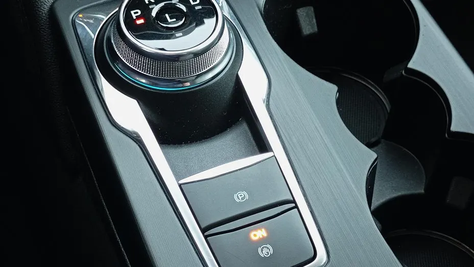 FORD Kuga Kuga 2.5 FHEV FWD Titanium