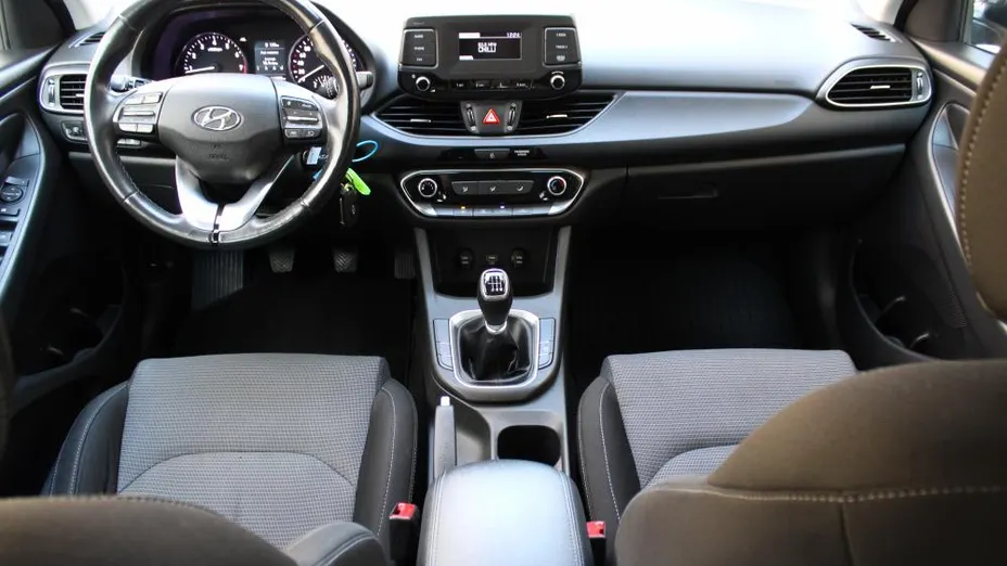 HYUNDAI i30 i30 1.5 DPI Modern