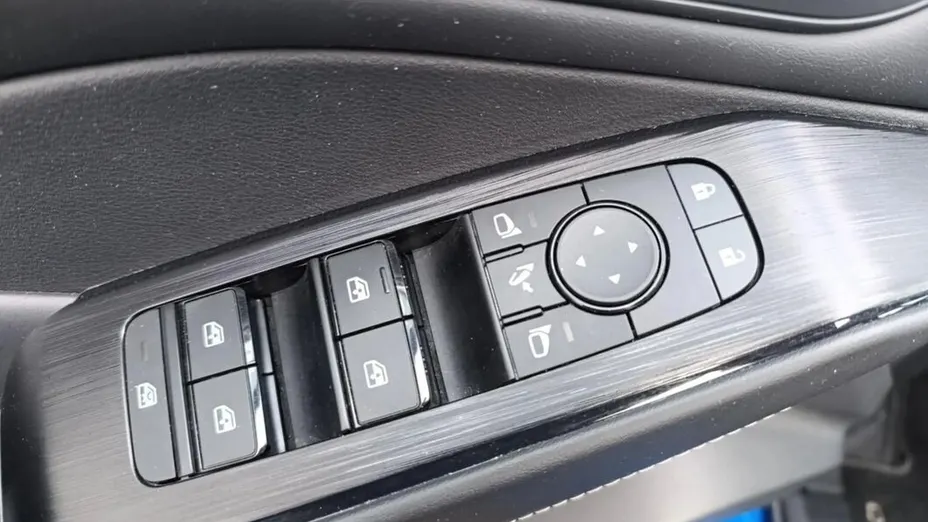 NISSAN Qashqai Qashqai 1.3 DIG-T mHEV N-Connecta Xtronic