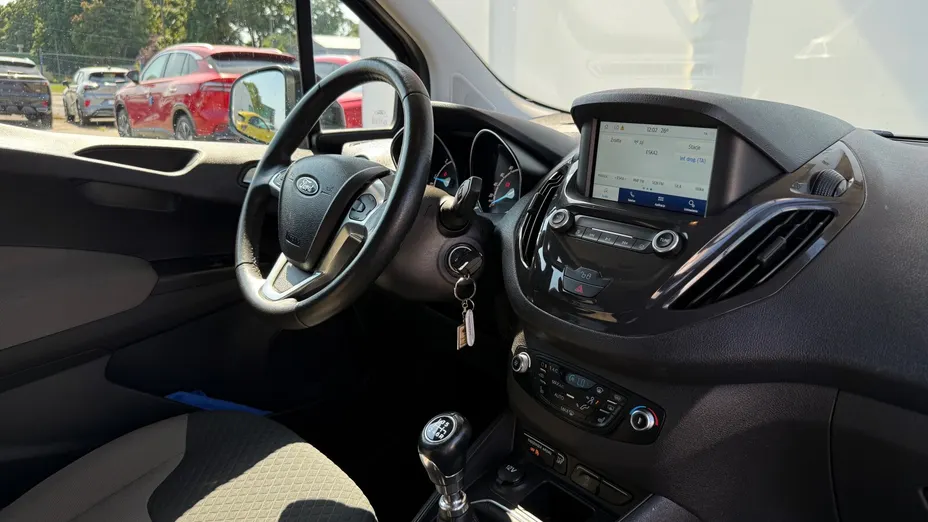 FORD Tourneo Courier Tourneo Courier 1.5 TDCi Titanium