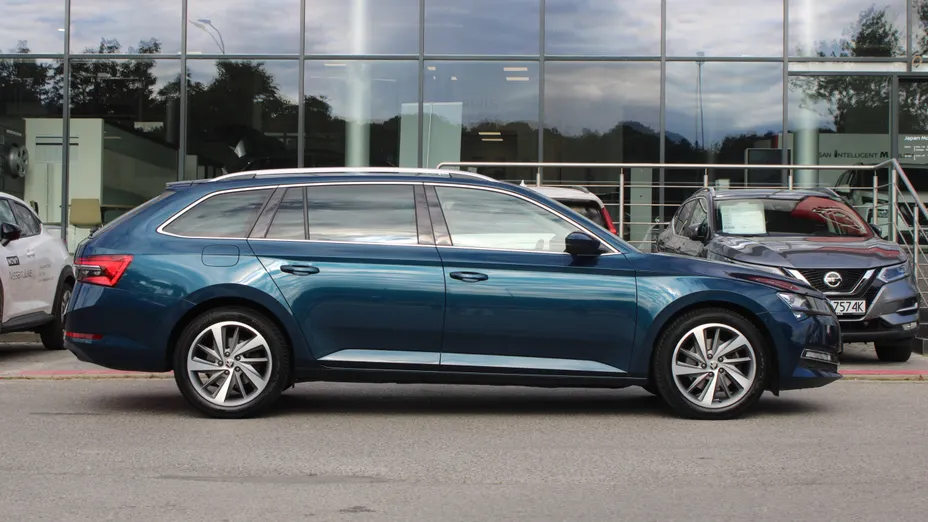 SKODA Superb Superb 2.0 TDI SCR Style DSG