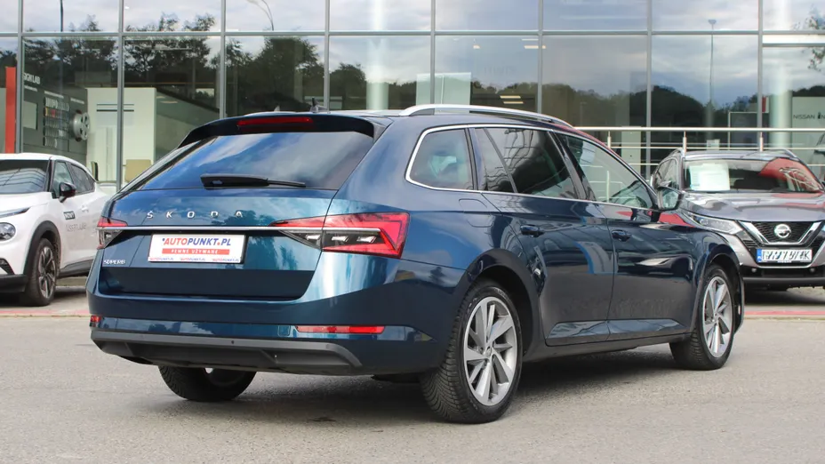 SKODA Superb Superb 2.0 TDI SCR Style DSG