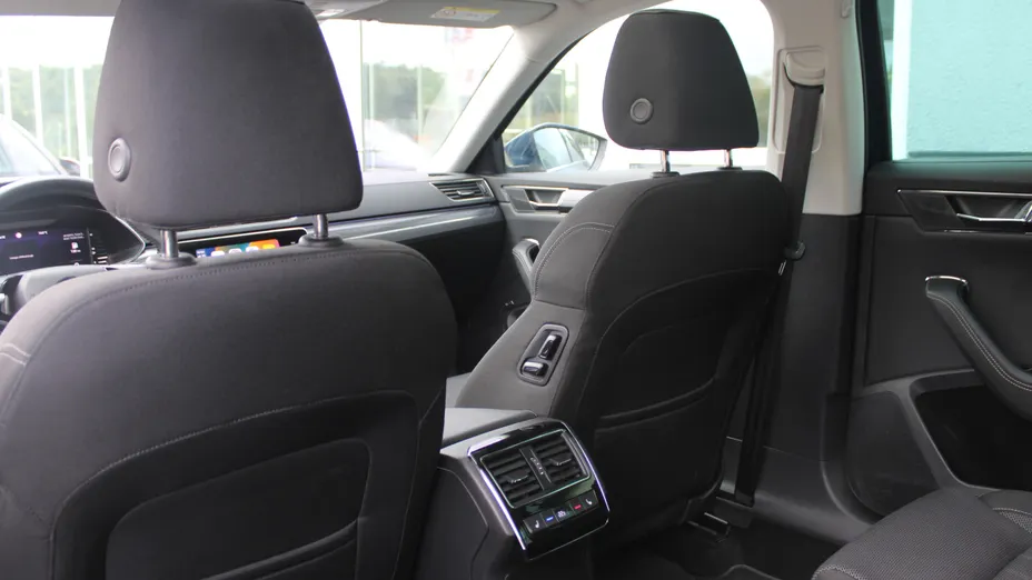 SKODA Superb Superb 2.0 TDI SCR Style DSG