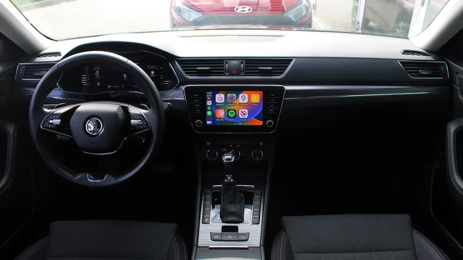 SKODA Superb Superb 2.0 TDI SCR Style DSG