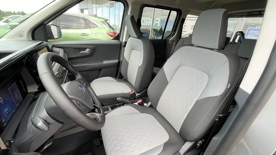 FORD Tourneo Courier Tourneo Courier 1.0 EcoBoost Titanium Nowy