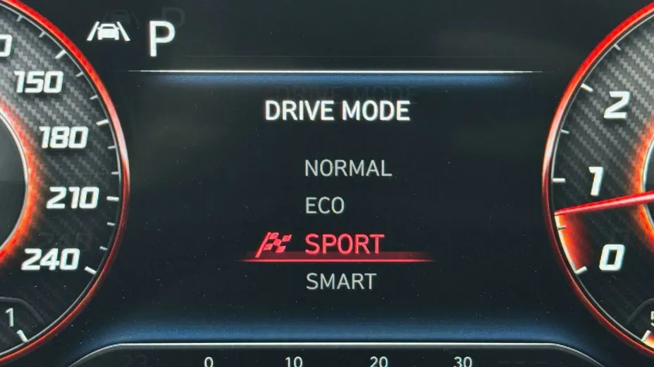 HYUNDAI Elantra Elantra 1.6 Executive CVT