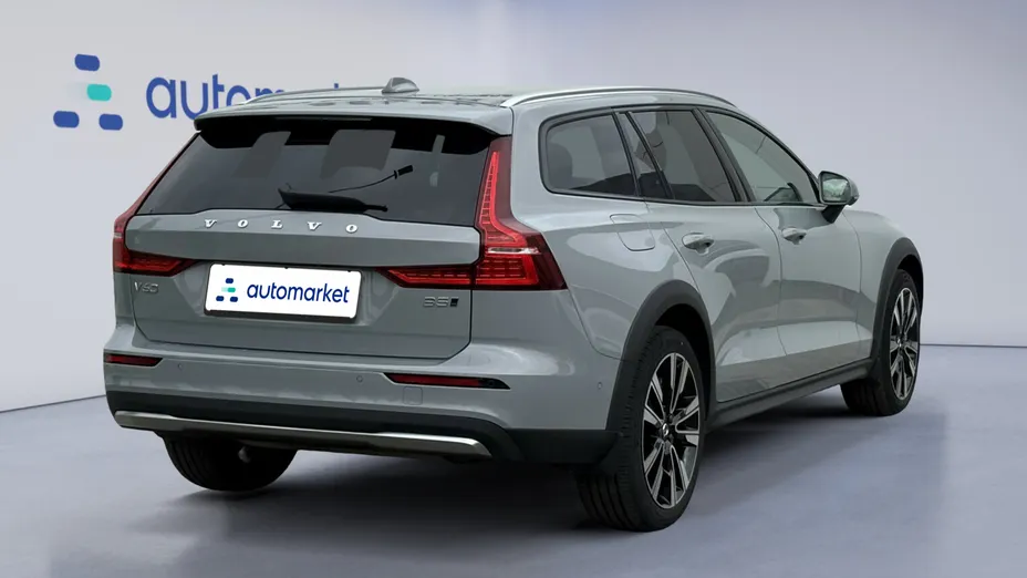 VOLVO V60 V60 CC Plus B5 B AWD aut