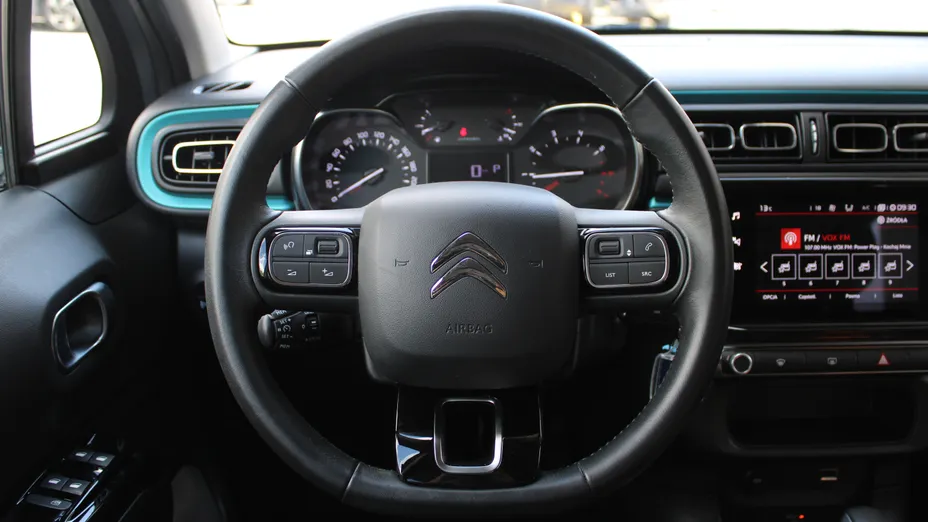 CITROEN C3 C3 1.2 PureTech Shine EAT6