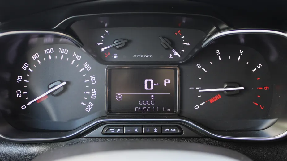 CITROEN C3 C3 1.2 PureTech Shine EAT6