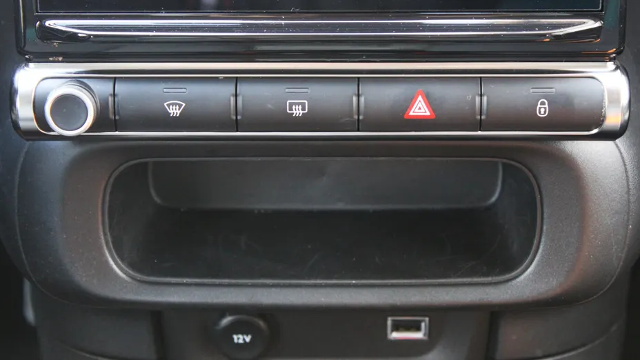 CITROEN C3 C3 1.2 PureTech Shine EAT6