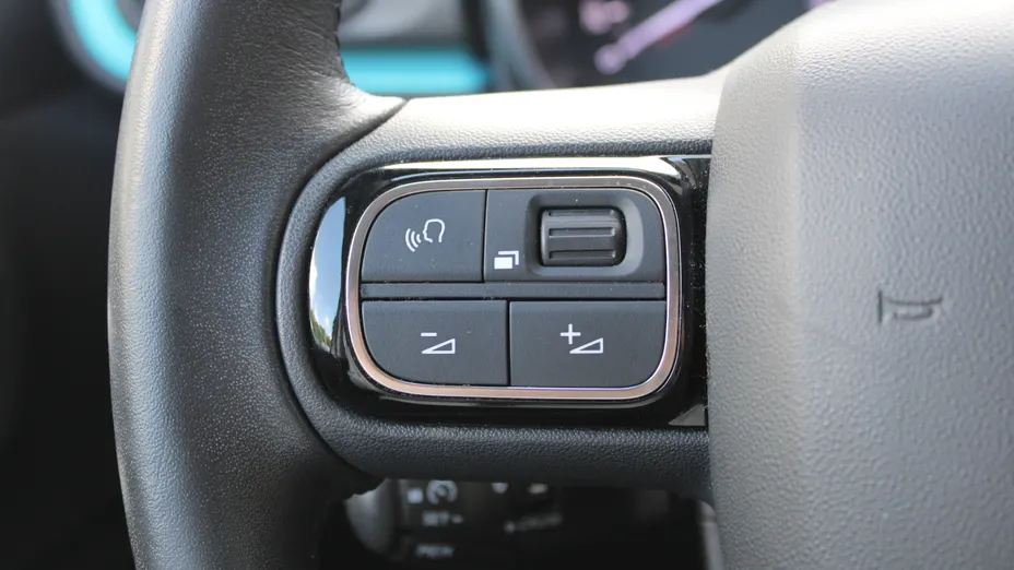 CITROEN C3 C3 1.2 PureTech Shine EAT6