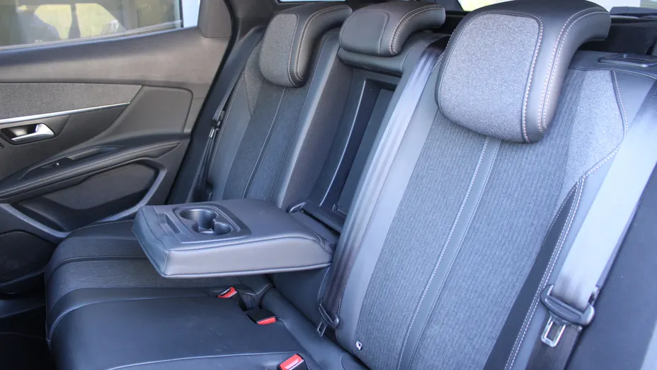 PEUGEOT 3008 3008 2.0 BlueHDi Crossway S&S EAT8