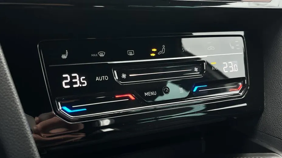 VOLKSWAGEN Passat Passat 2.0 TDI 4Mot. R-Line Edition DSG