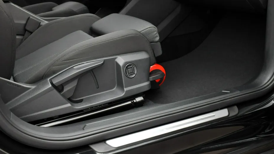 AUDI Q4 Q4 e-tron 40 77kWh Advanced