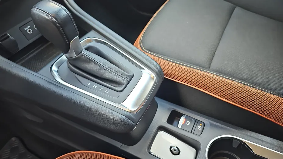 RENAULT Captur Captur 1.3 TCe mHEV Intens EDC