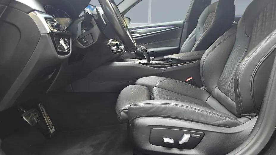BMW Seria 5 530i xDrive mHEV M Sport sport-aut